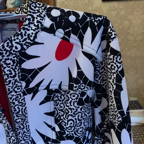 Chicos daisy jacket. Worn‎ once. Retail 149 - Picture 2 of 7